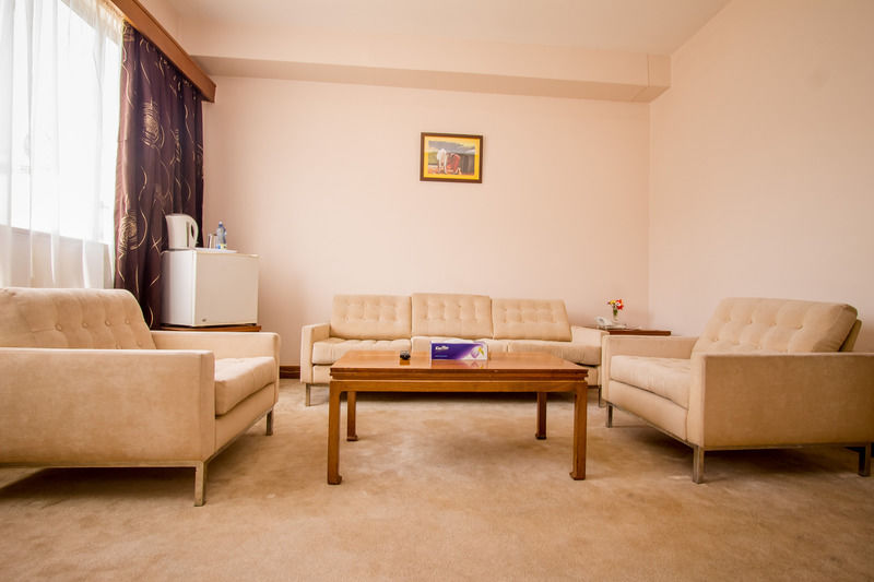 Sirikwa Hotel Eldoret Esterno foto